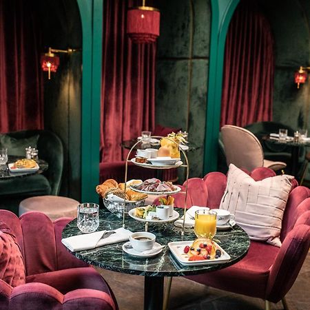 Hotel Josefine Wina Bagian luar foto