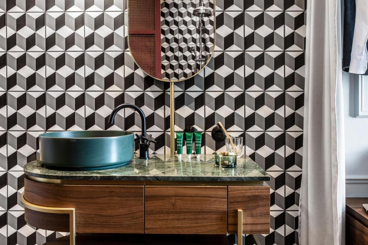 Hotel Josefine Wina Bagian luar foto