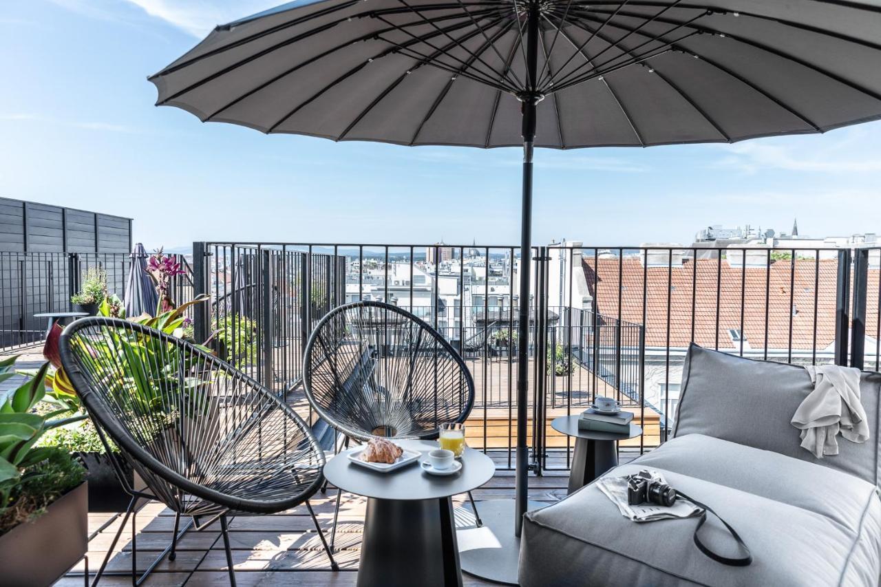 Hotel Josefine Wina Bagian luar foto