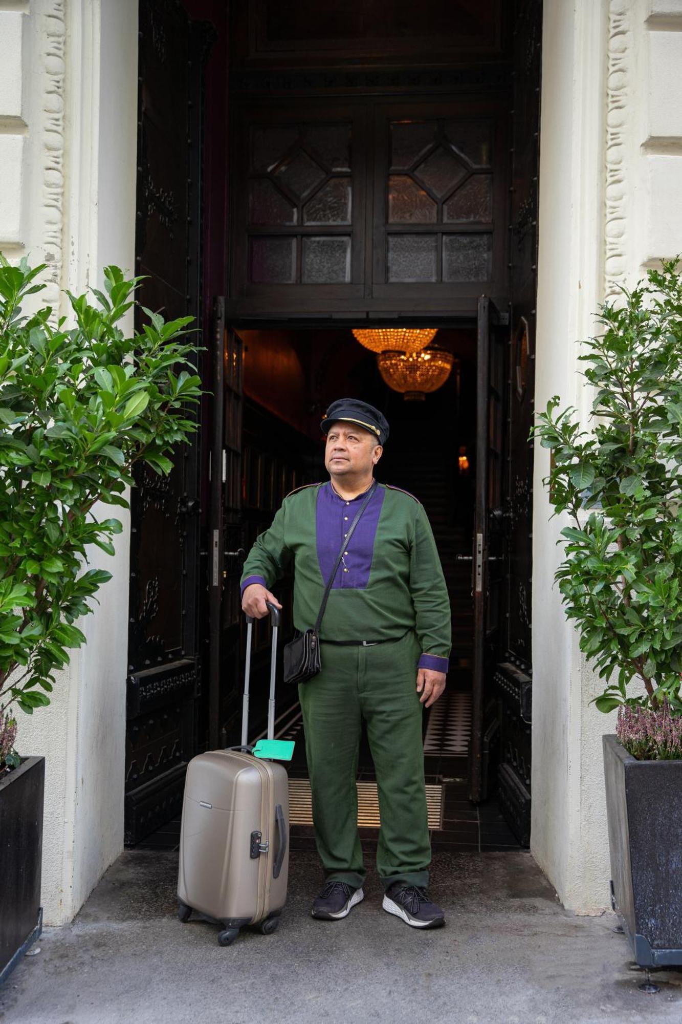 Hotel Josefine Wina Bagian luar foto