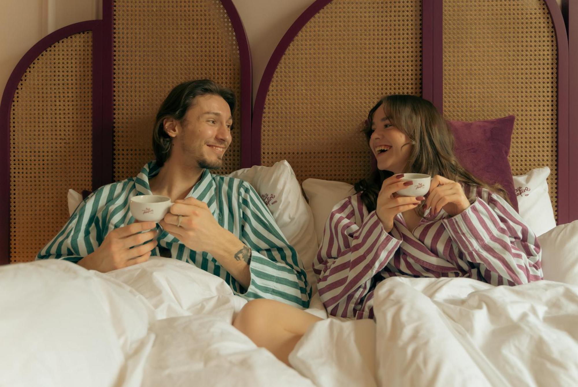 Hotel Josefine Wina Bagian luar foto