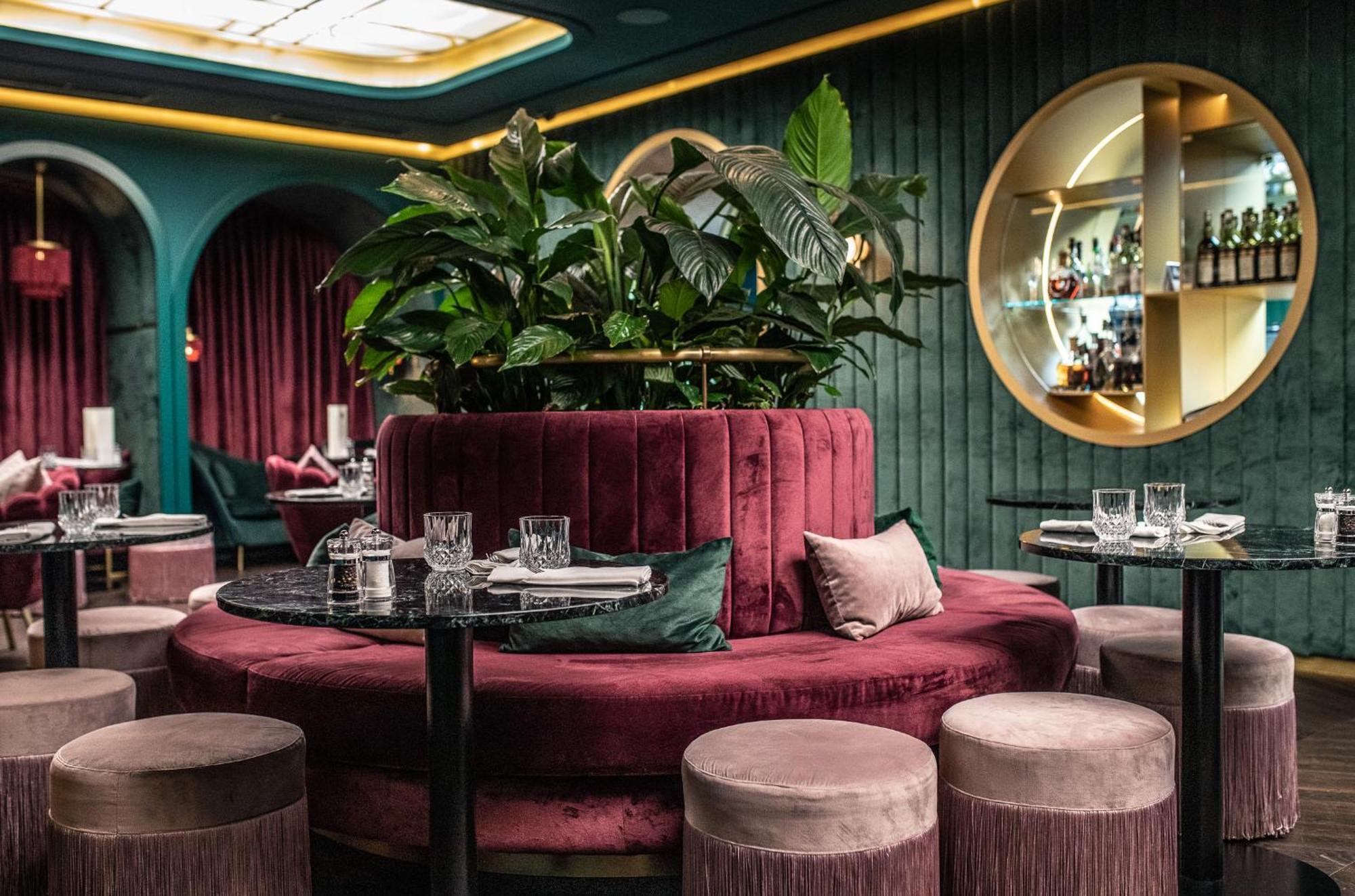 Hotel Josefine Wina Bagian luar foto
